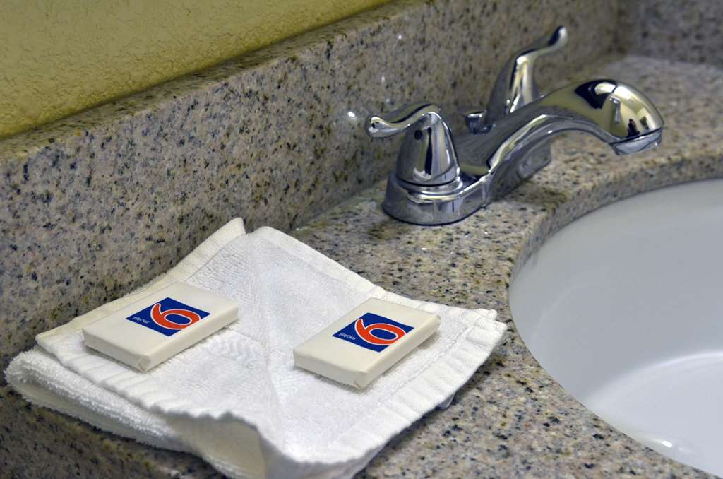 Motel 6-Modesto, Ca - Downtown Rum bild